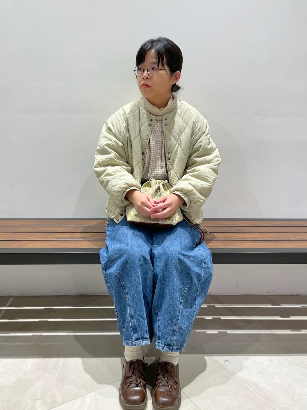 「Samansa Mos2、Samansa Mos2 blue、liniere、春デニム」｜「Samansa Mos2 blueの薄中綿キルトブルゾン（ブルゾン、ベージュ系）」を使った、ChiHsinさん（レディース・162cm）の春コーディネートの2枚目の写真
