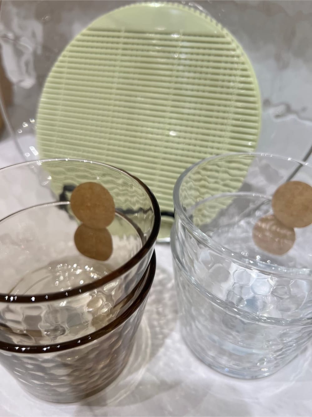 その他のキッチン家電、その他の食器、その他の食器を着用したレディースの春コーディネートの5枚目の写真
