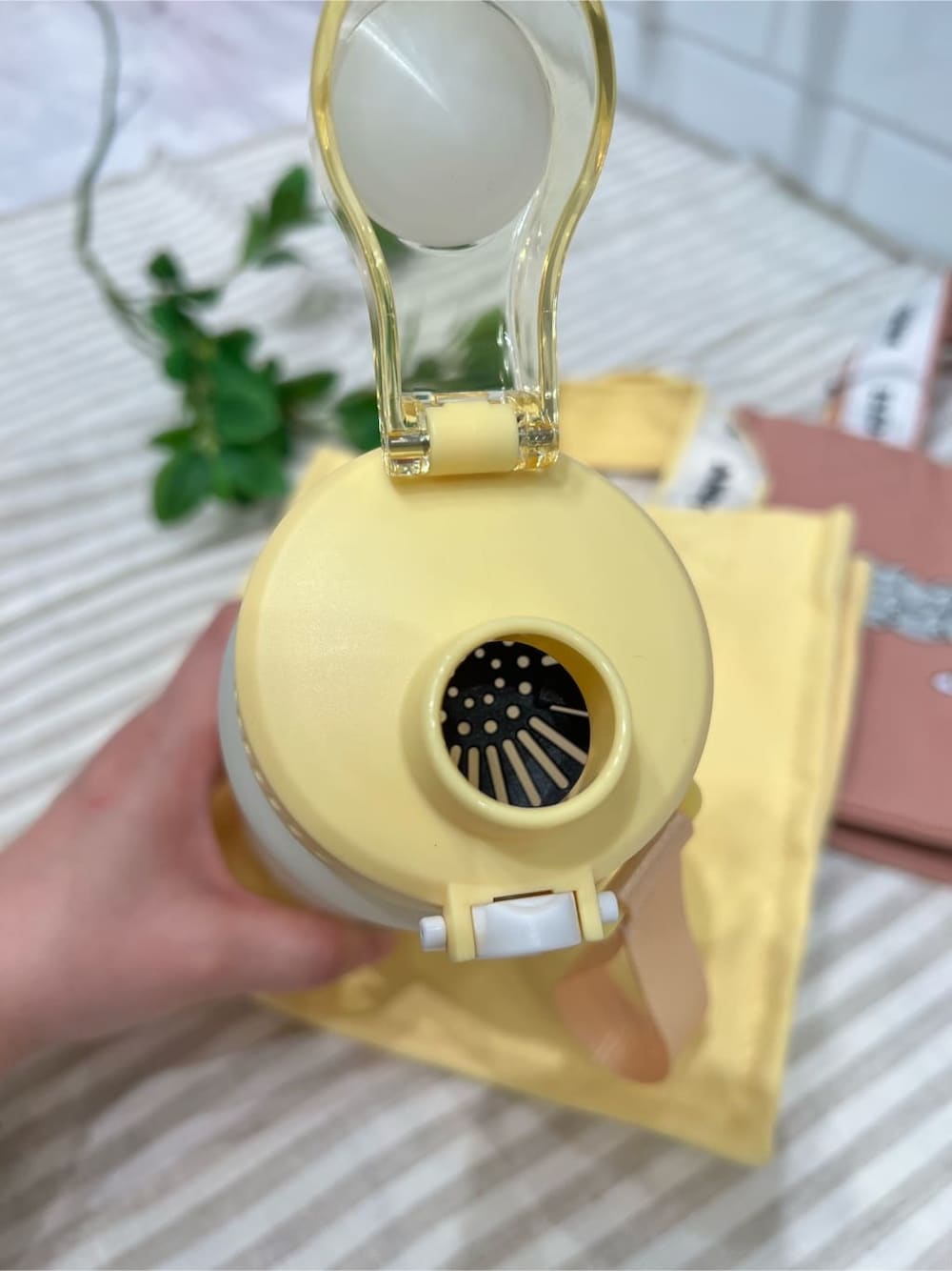 その他の水筒、その他のキッチンツール、その他の水筒を着用したレディースの春コーディネートの7枚目の写真