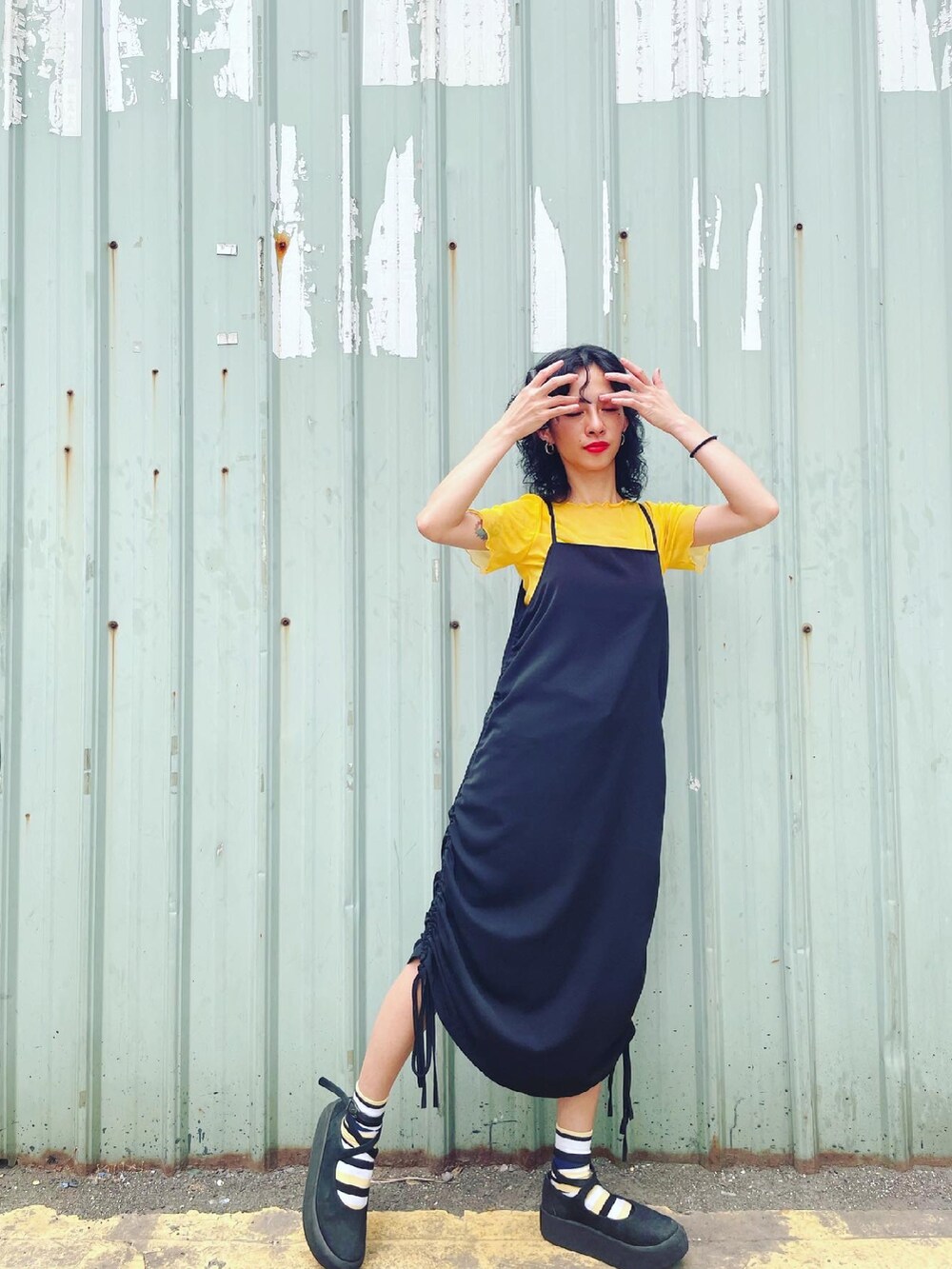 「ootd、台灣」｜「TOKYO BOPPERのアイテム（バレエシューズ、ブラック系）」を使った、Minima 蕭さん（レディース・155cm）の春コーディネートの2枚目の写真