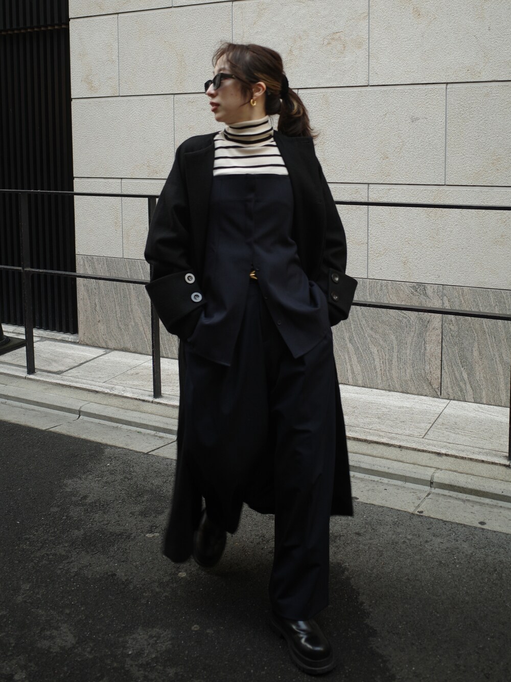 ノーカラーカフスコートを使った人気ファッションコーディネート - WEAR