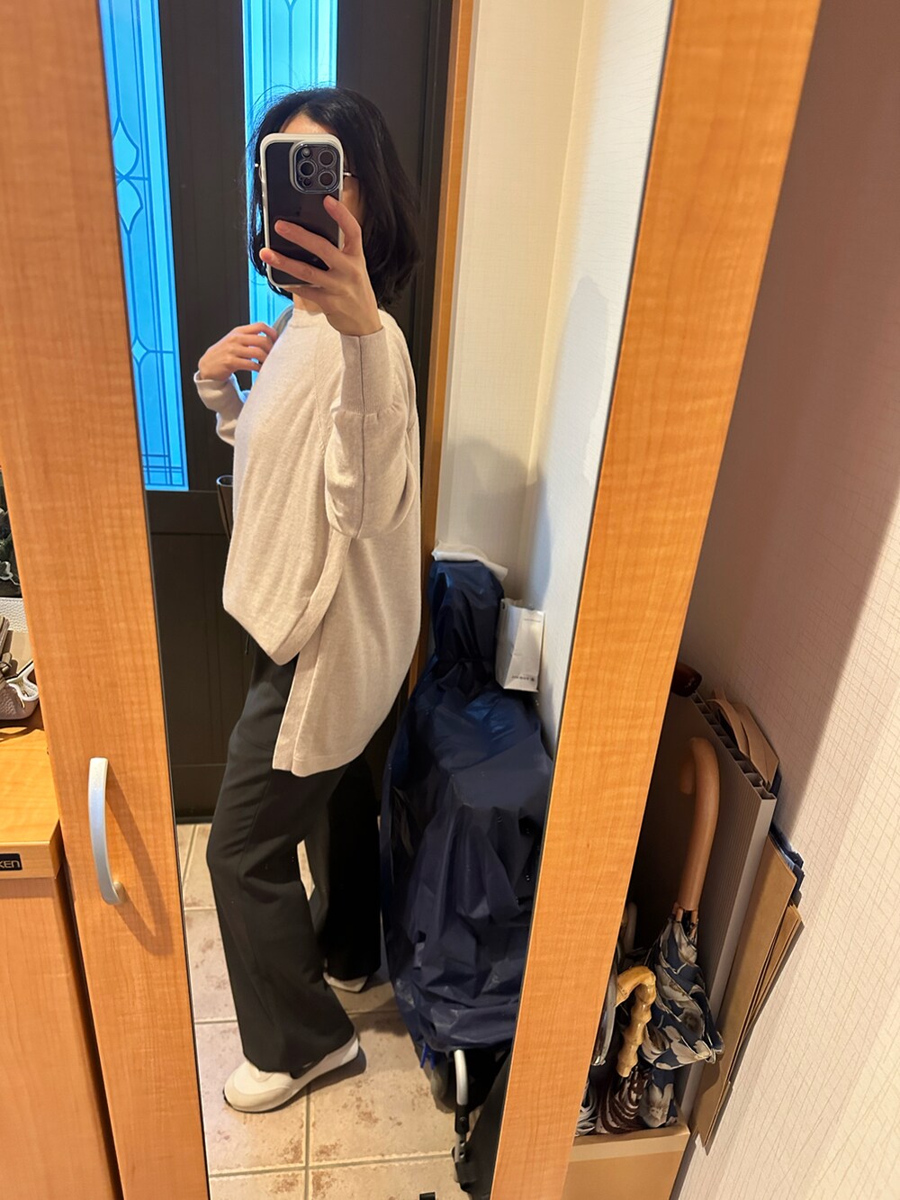 「春、今日のコーデ、カジュアルコーデ、シンプル、オトナカジュアル、オトナ女子、お洒落さんとつながりたい、ootd、春カラー、きれいめカジュアル、シンプルコーデ、パンツスタイル、MA-1、キレイめ、カジュアル」｜「Spick & Spanのウォッシャブル ウールラウンドプルオーバー◆（ニット/セーター、ベージュ系）」を使った、まろんさん（レディース・160cm）の春コーディネートの4枚目の写真