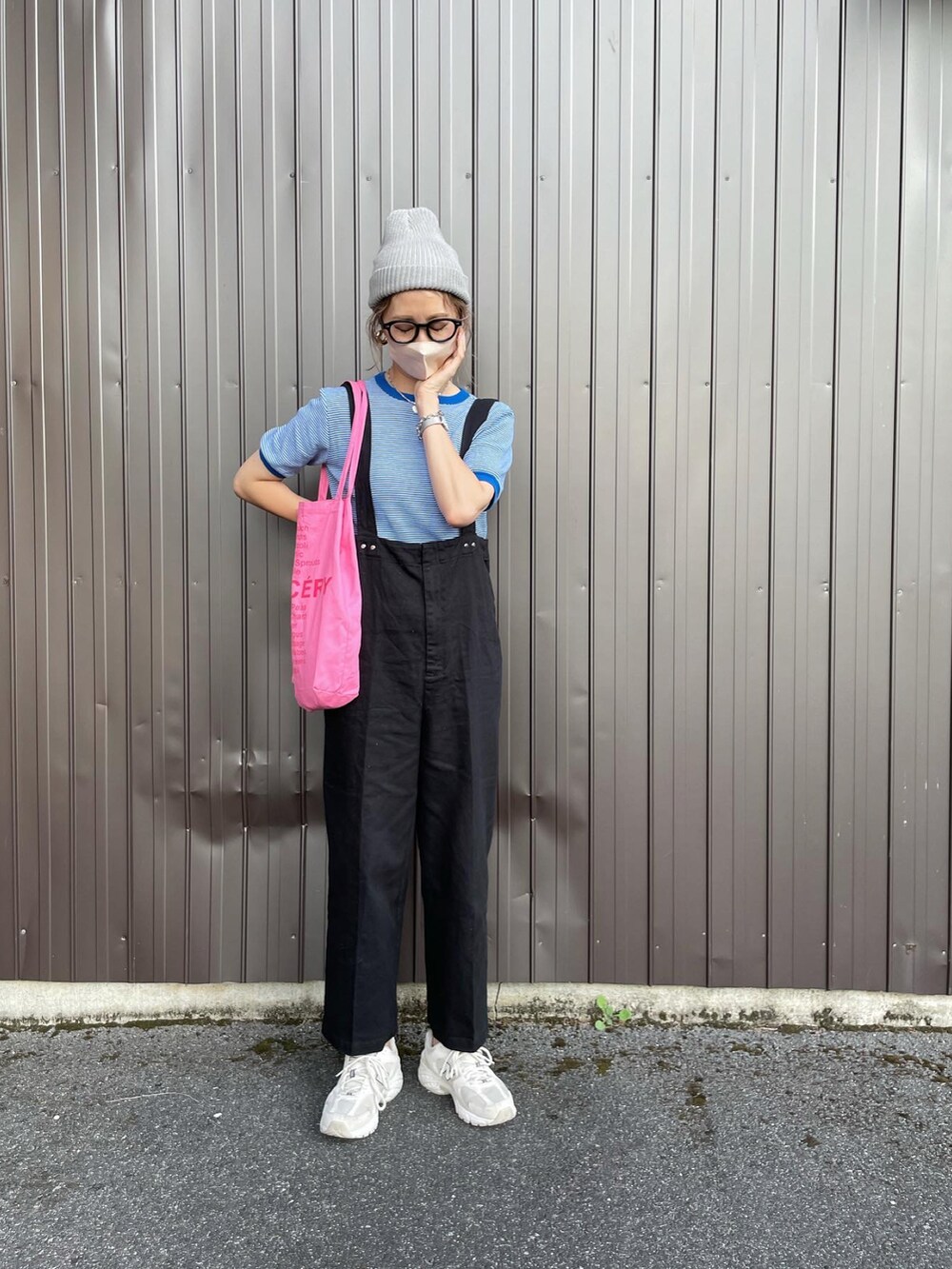 「大人カジュアル、カジュアル、今日のコーデ、おしゃれさんと繋がりたい、ootd、ビッグシルエット」｜「THE BAREFOOTのCA AZE WATCH / リブワッチ ニット帽（ニットキャップ/ビーニー、グレー系）」を使った、mikippeさん（レディース・169cm）の秋コーディネートの2枚目の写真