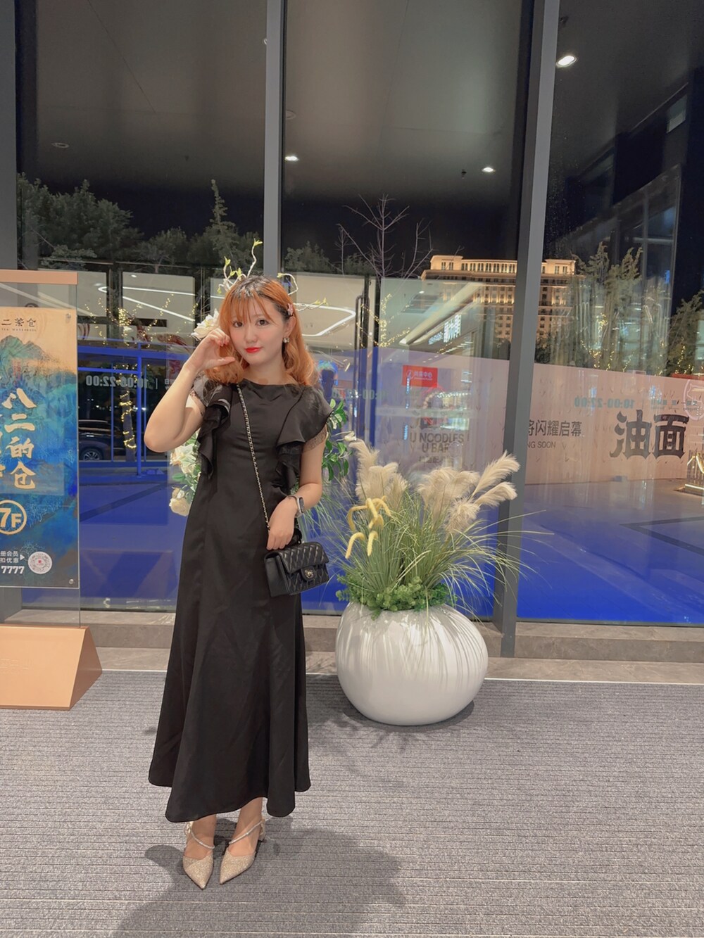 「休日スタイル、夏コーデ、夏服、秋服準備はじめました、Lily Brown、chanel」｜「LILY BROWNのアイテム（ワンピース/ドレス、ブラック系）」を使った、asuka0202さん（レディース・160cm）の夏コーディネートの3枚目の写真