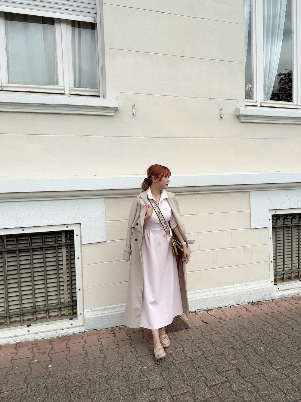 「オトナカワイイ、フランス旅行、大人女子、大人ガーリー」｜「Her lip toのPolo Tuck Flared Dress（ワンピース、ピンク系）」を使った、asuka0202さん（レディース・160cm）の夏コーディネートの3枚目の写真
