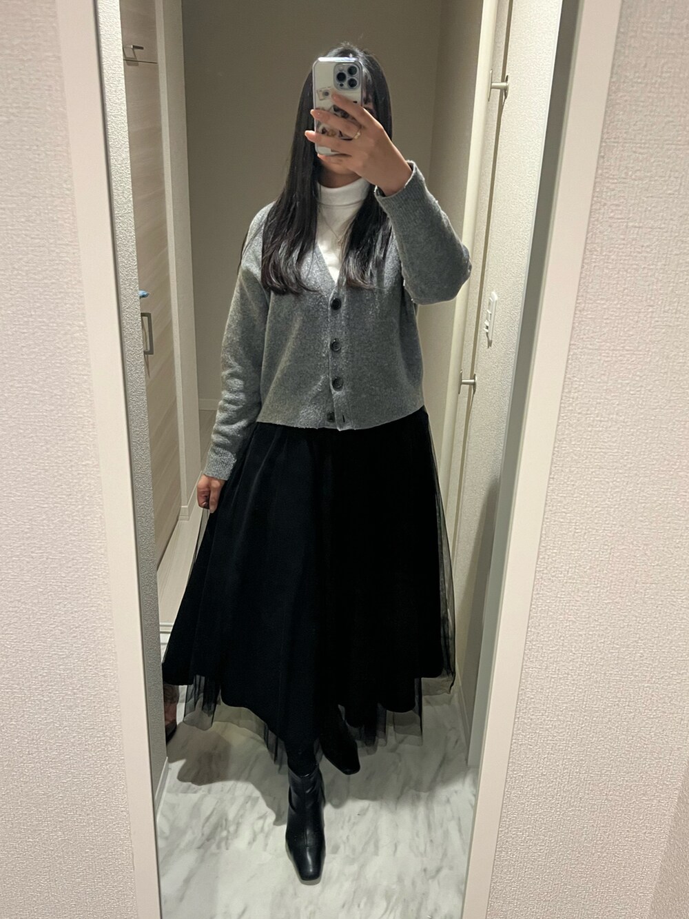 chiさんの「ストレスフリー/ソフトスクエアトゥショートブーツ（RANDA）」を使ったコーディネートの2枚目の写真