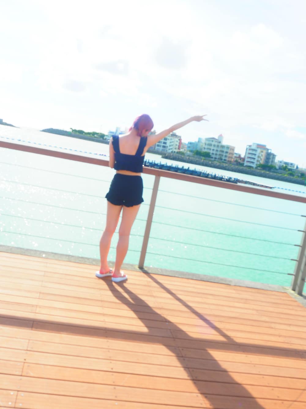 「沖縄、沖縄旅行、沖縄コーデ、水着、水着コーデ、ピンク髪、海」｜「？のアイテム（水着、ブラック系）」を使った、piyoさん（レディース・162cm）の夏コーディネートの3枚目の写真