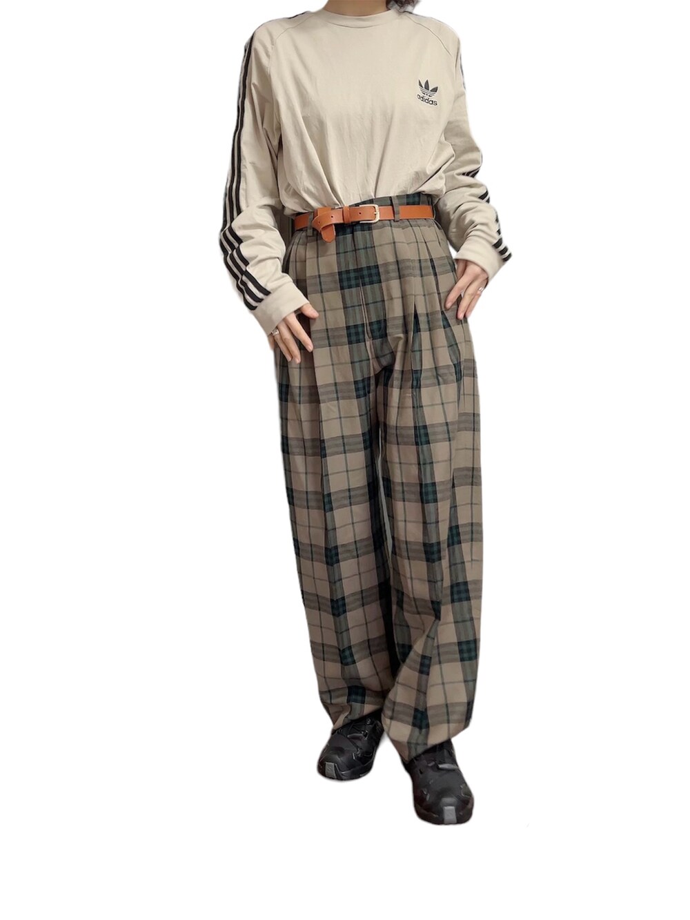 6(ROKU)＞毛コットン チェック パンツを使った人気ファッション