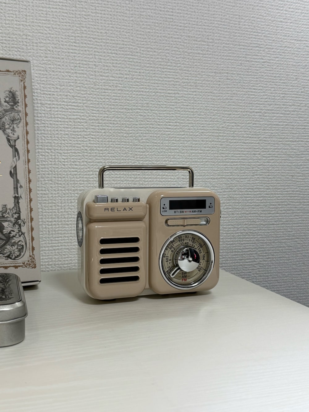 ブラック系のルームフレグランス/お香、その他のハンドケア/ハンドクリーム、その他のルームフレグランス/お香を着用したレディースの冬コーディネートの5枚目の写真