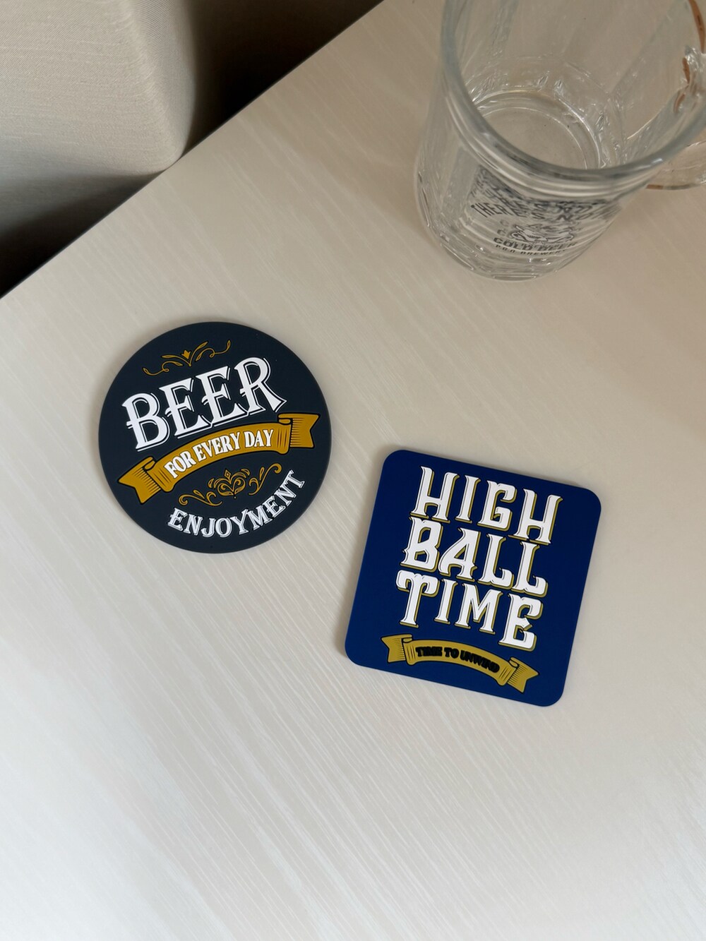 グリーン系のクッション/クッションカバー、その他のグラス/マグカップ/タンブラー、グレー系のキッチンツールを着用したレディースの夏コーディネートの3枚目の写真