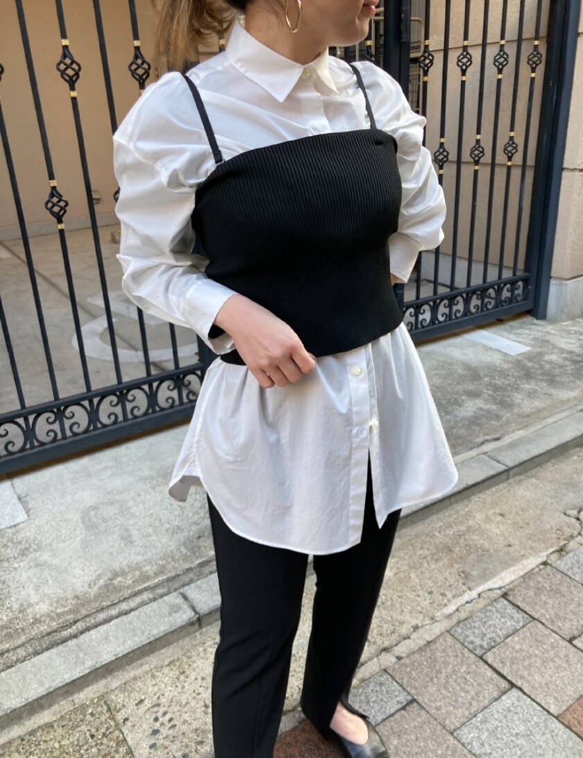 「大人カジュアル、シンプルコーデ、パンツスタイル、春コーデ、カジュアル、低身長コーデ、モノトーンコーデ、トレンド、ビスチェ、ノーリーズ、NOLLEY'S」｜「NOLLEY’Sの【WEB限定カラーあり】ウォッシャブルナイロンタスランコート（その他アウター、ベージュ系）」を使った、maoさん（レディース・150cm）の冬コーディネートの3枚目の写真