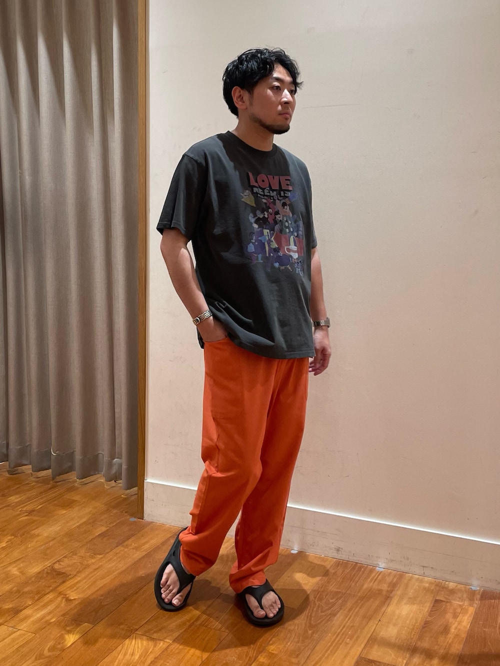 「スポーツミックス、夏ルックで気分アップ、夏コーデ、大人カジュアル、夏ファッション、40代ファッション、ストリートコーデ、お洒落さんとつながりたい、いいね、save、フォローお願いします🤑、低身長コーデ、ootd、ストリート、バントTシャツ、バントT」｜「JUNKSOULの【JUNKSOUL/ジャンクソウル】BEATLES LOVE プリントTシャツ（Tシャツ/カットソー、ブラック系）」を使った、shouen392さん（メンズ・166cm）の夏コーディネートの3枚目の写真