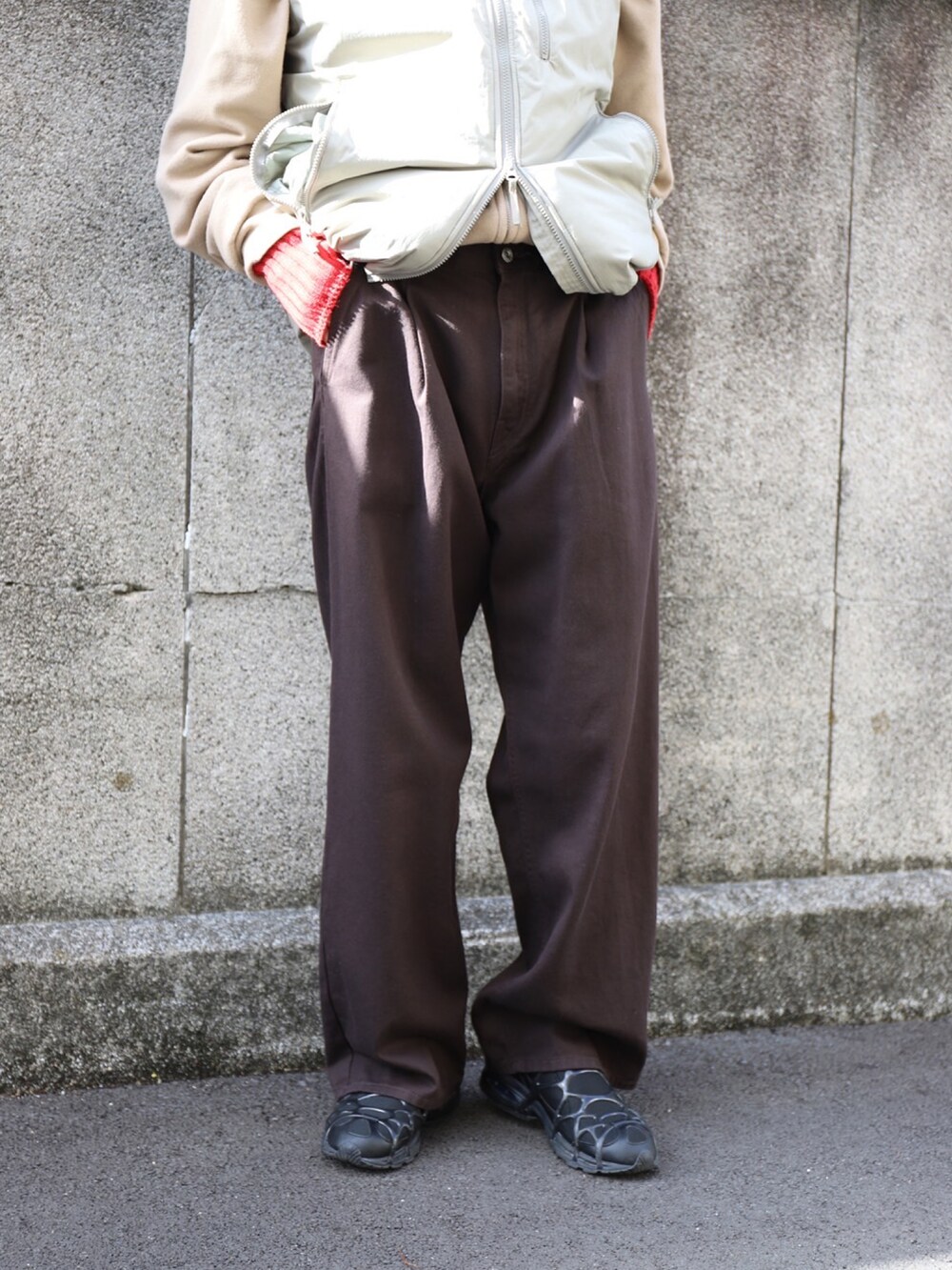 「NIKE、military、superNova.、グローブ、LANTIKI、leuchtfeuer、乱痴気、フィンガーレスグローブ、BURLAP OUTFITTER」｜「LEUCHTFEUERのGLOVES FINGERLESS（手袋、レッド系）」を使った、乱痴気さん（メンズ・175cm）の秋コーディネートの5枚目の写真
