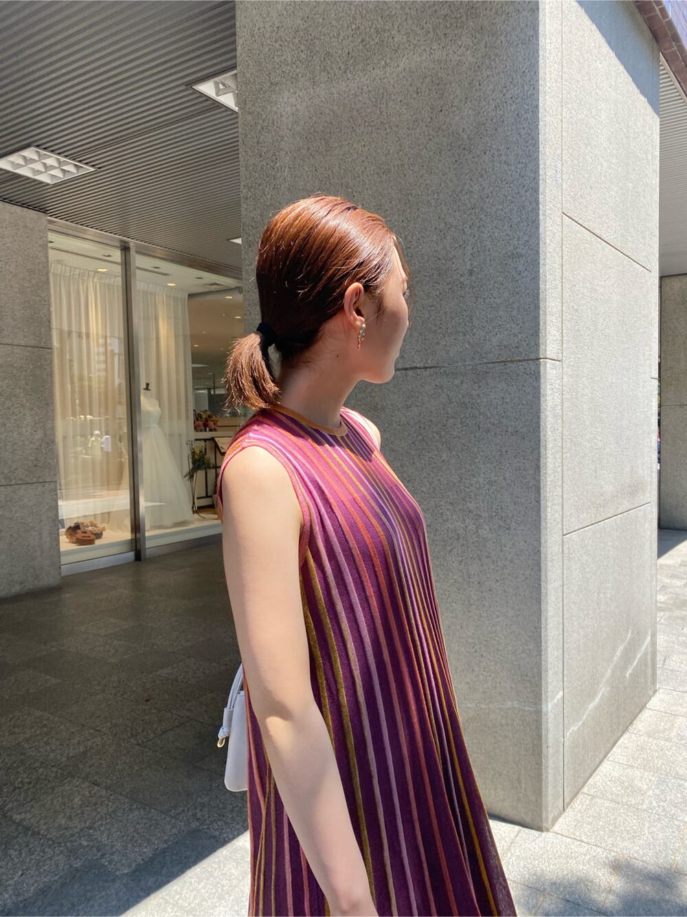 「選抜」｜「LAGUNAMOONのカーブフォルムピアス（ピアス（両耳用）、ゴールド系）」を使った、RUNA ONISHIさん（レディース・163cm）の夏コーディネートの6枚目の写真
