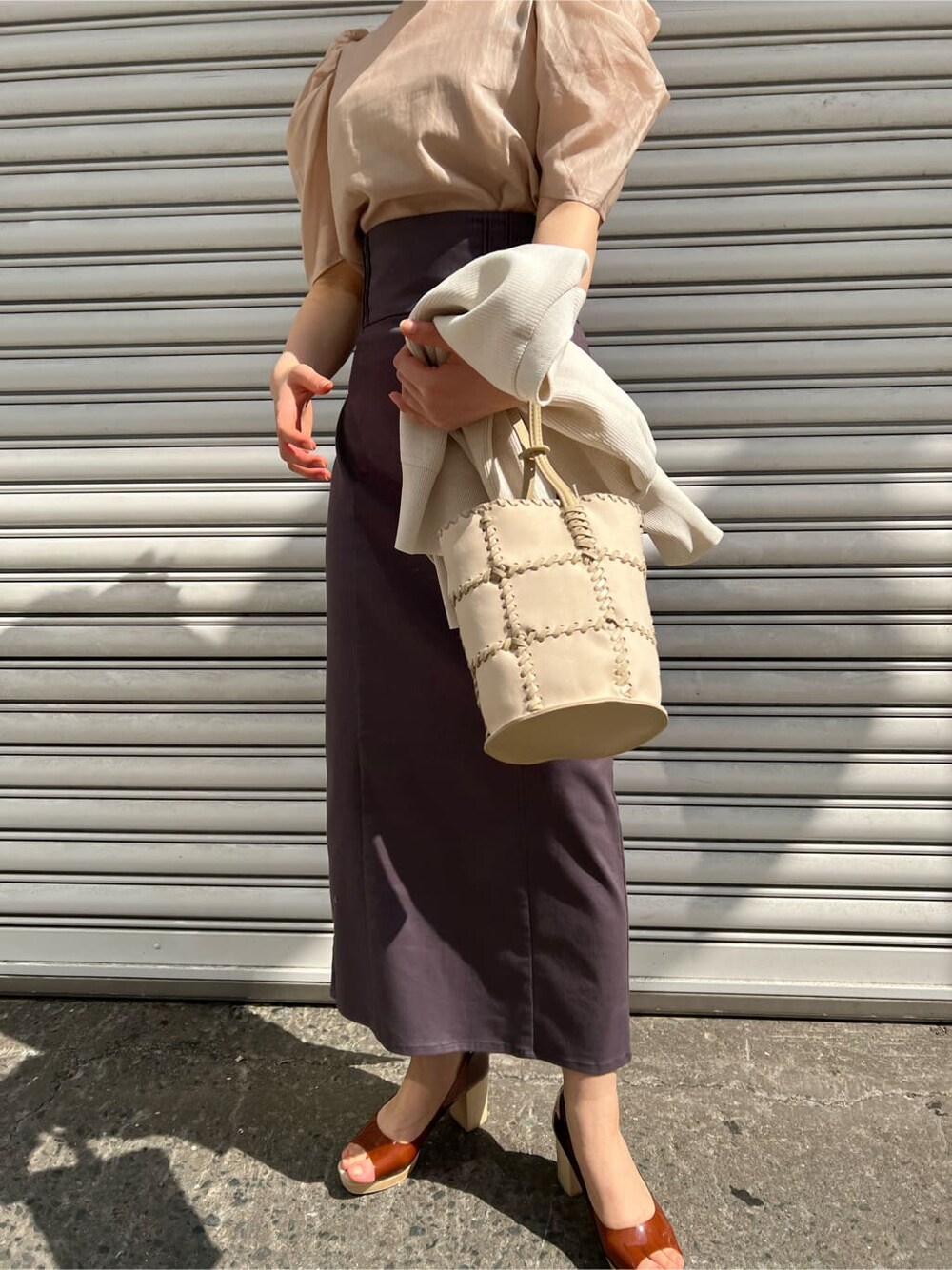 「選抜」｜「LAGUNAMOONのシアータックスリーブブラウス（シャツ/ブラウス、ベージュ系）」を使った、RUNA ONISHIさん（レディース・163cm）の春コーディネートの2枚目の写真