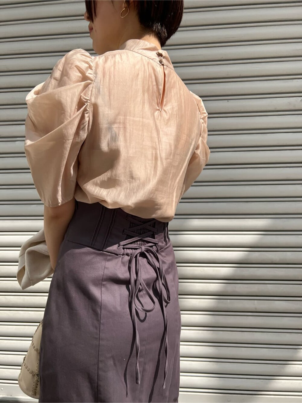 「選抜」｜「LAGUNAMOONのシアータックスリーブブラウス（シャツ/ブラウス、ベージュ系）」を使った、RUNA ONISHIさん（レディース・163cm）の春コーディネートの3枚目の写真