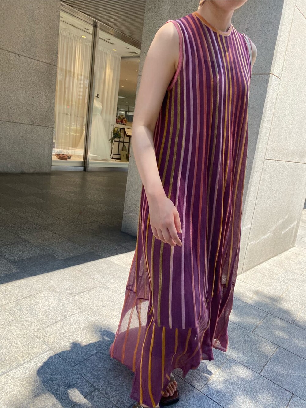 「選抜」｜「LAGUNAMOONのカーブフォルムピアス（ピアス（両耳用）、ゴールド系）」を使った、RUNA ONISHIさん（レディース・163cm）の夏コーディネートの5枚目の写真