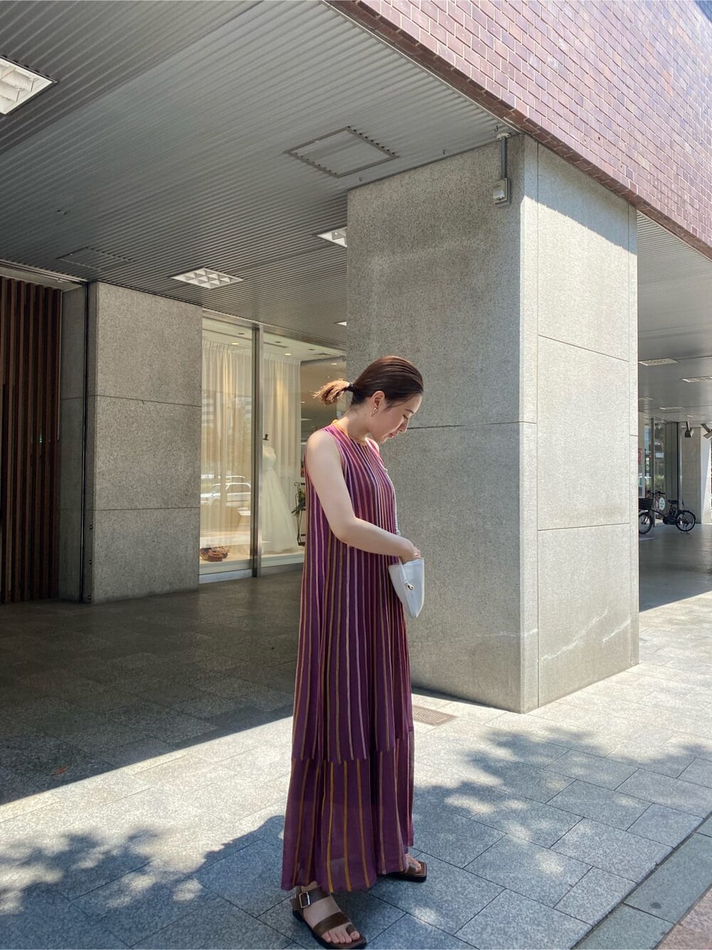 「選抜」｜「LAGUNAMOONのカーブフォルムピアス（ピアス（両耳用）、ゴールド系）」を使った、RUNA ONISHIさん（レディース・163cm）の夏コーディネートの2枚目の写真