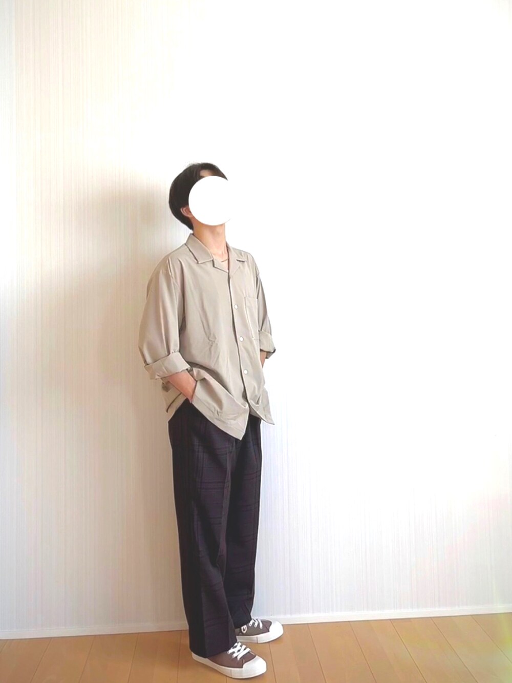 「ootd、SBG、GU、無印良品、低身長コーデ、淡色コーデ」｜「GUのバギースラックス(チェック) DARK BROWN Mサイズ（スラックス、ブラウン系）」を使った、Hayatoさん（メンズ・166cm）の夏コーディネートの2枚目の写真