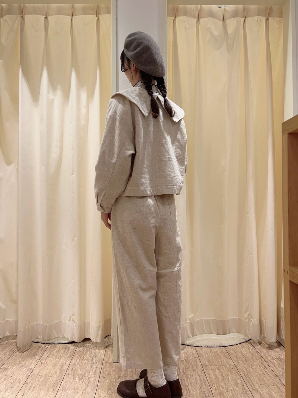 「Samansa Mos2のバスクベレー帽（ハット、ブラウン系）」を使った、りんごさん（レディース・167cm）の秋コーディネートの2枚目の写真