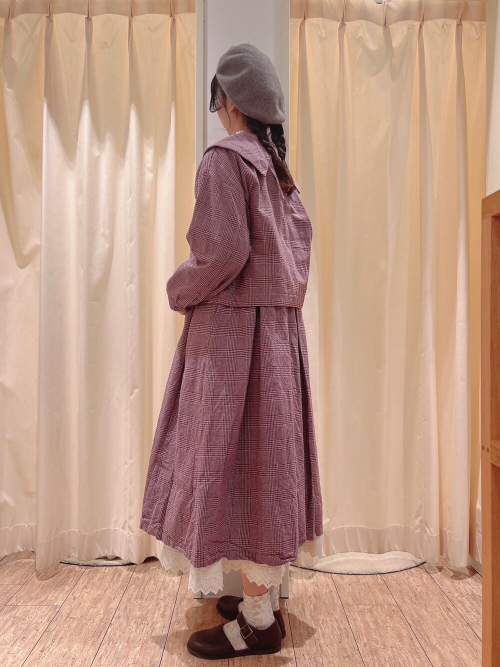 「サマンサ モスモス(Samansa Mos2)、Samansa Mos2、SM2、オトナカワイイ、秋服、オトナ女子、お出かけコーデ、大人ガーリー」｜「Samansa Mos2のバスクベレー帽（ハット、ブラウン系）」を使った、りんごさん（レディース・167cm）の秋コーディネートの2枚目の写真