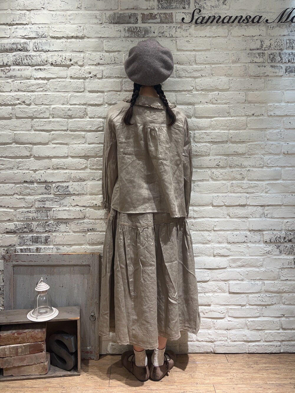 「TSUHARU by Samansa Mos2のリネンレースブラウス（シャツ/ブラウス、ベージュ系）」を使った、りんごさん（レディース・167cm）の夏コーディネートの3枚目の写真