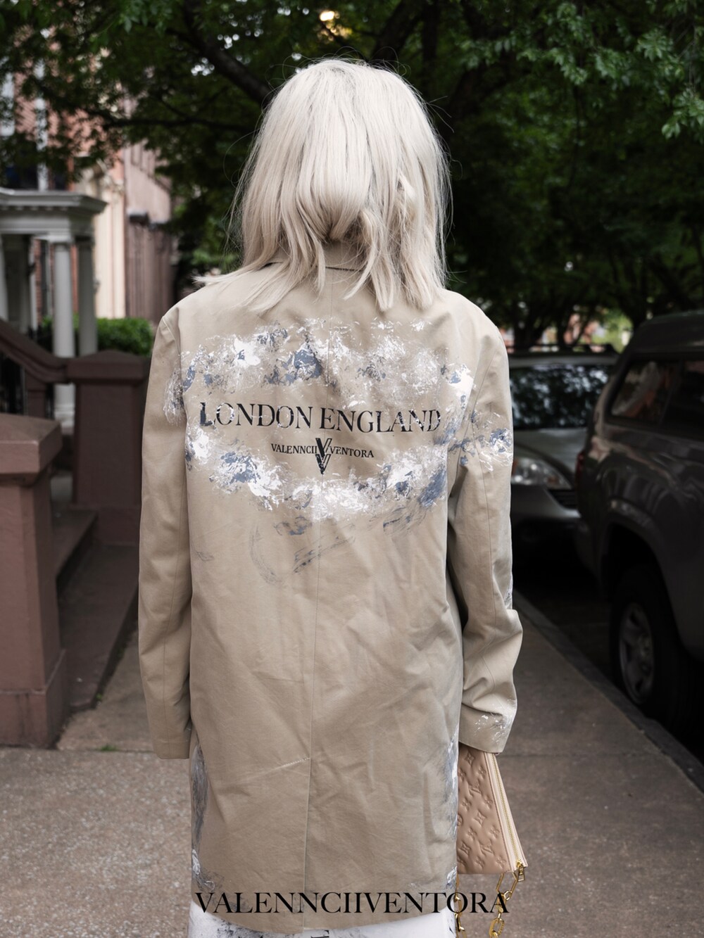 「trench coat、moderntrenchcoat、customtrenchcoat、oversizedtrenchcoat」｜「Valenncii Ventoraのアイテム（その他アウター、ベージュ系）」を使った、valennciiさん（レディース・163cm）の春コーディネートの4枚目の写真