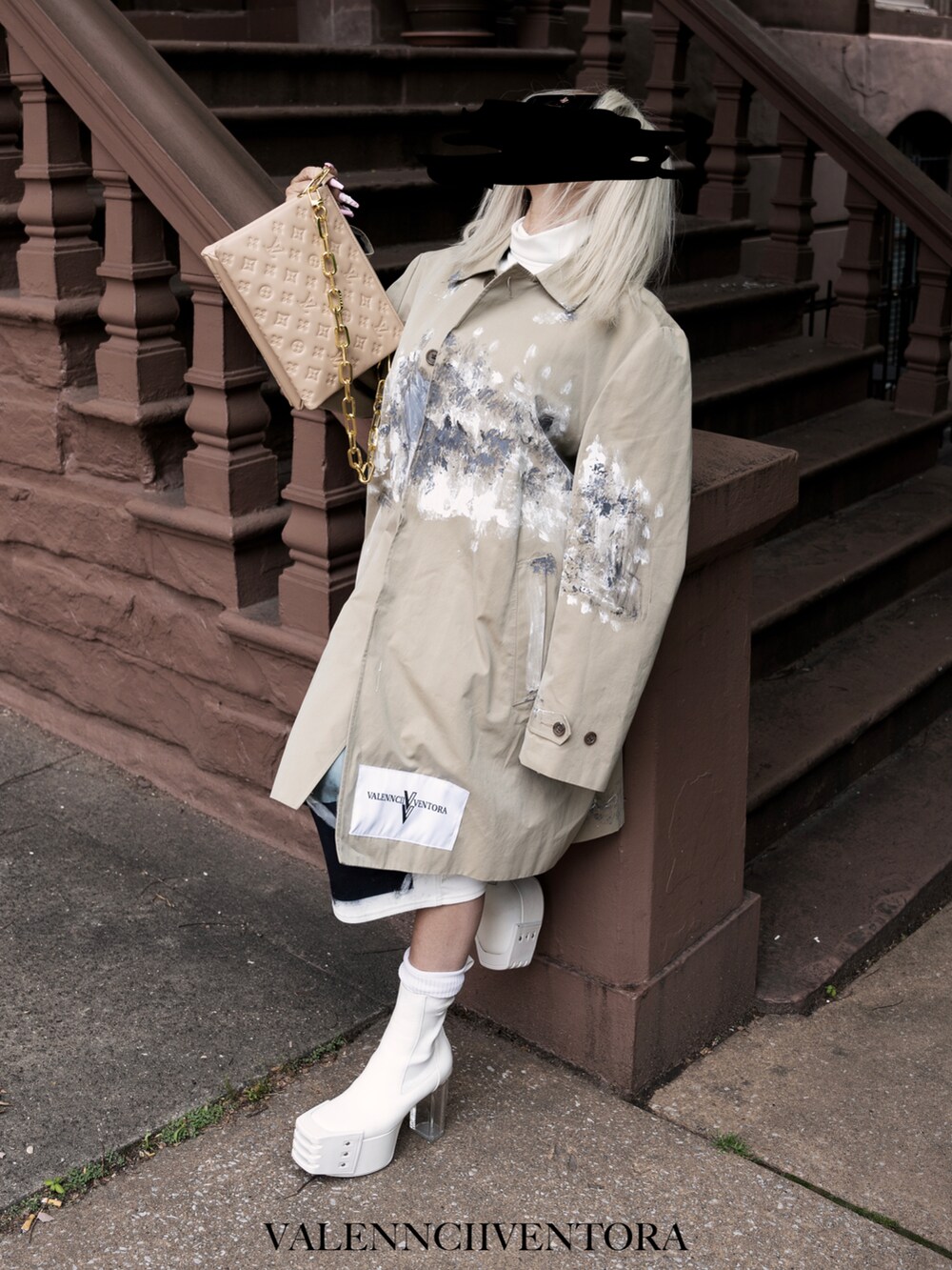 「trench coat、moderntrenchcoat、customtrenchcoat、oversizedtrenchcoat」｜「Valenncii Ventoraのアイテム（その他アウター、ベージュ系）」を使った、valennciiさん（レディース・163cm）の春コーディネートの2枚目の写真