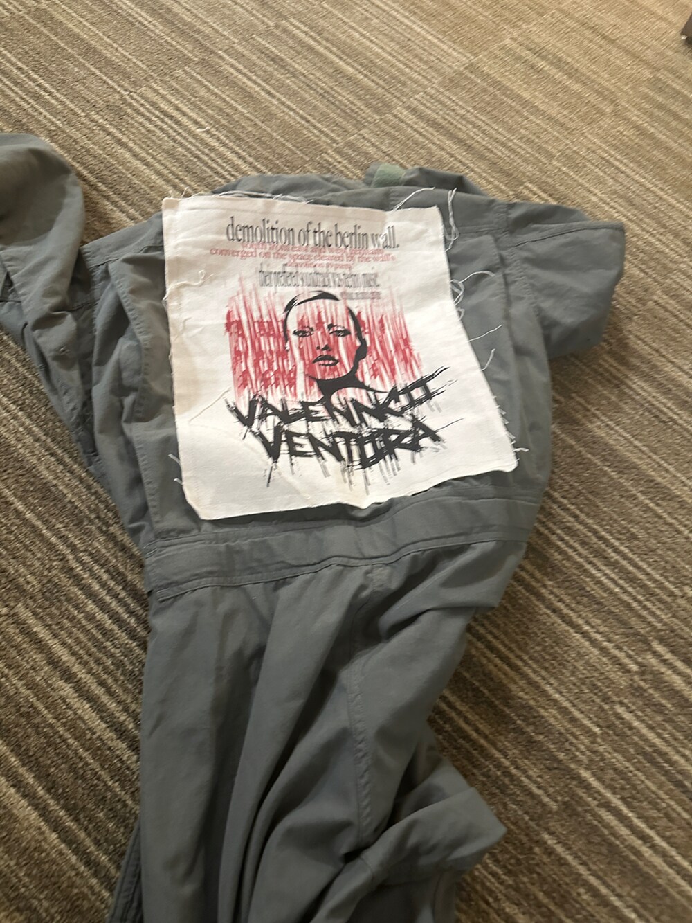 「jumpsuit」｜「Valenncii Ventoraのアイテム（オールインワン・サロペット、その他）」を使った、valennciiさん（メンズ・183cm）の春コーディネートの4枚目の写真