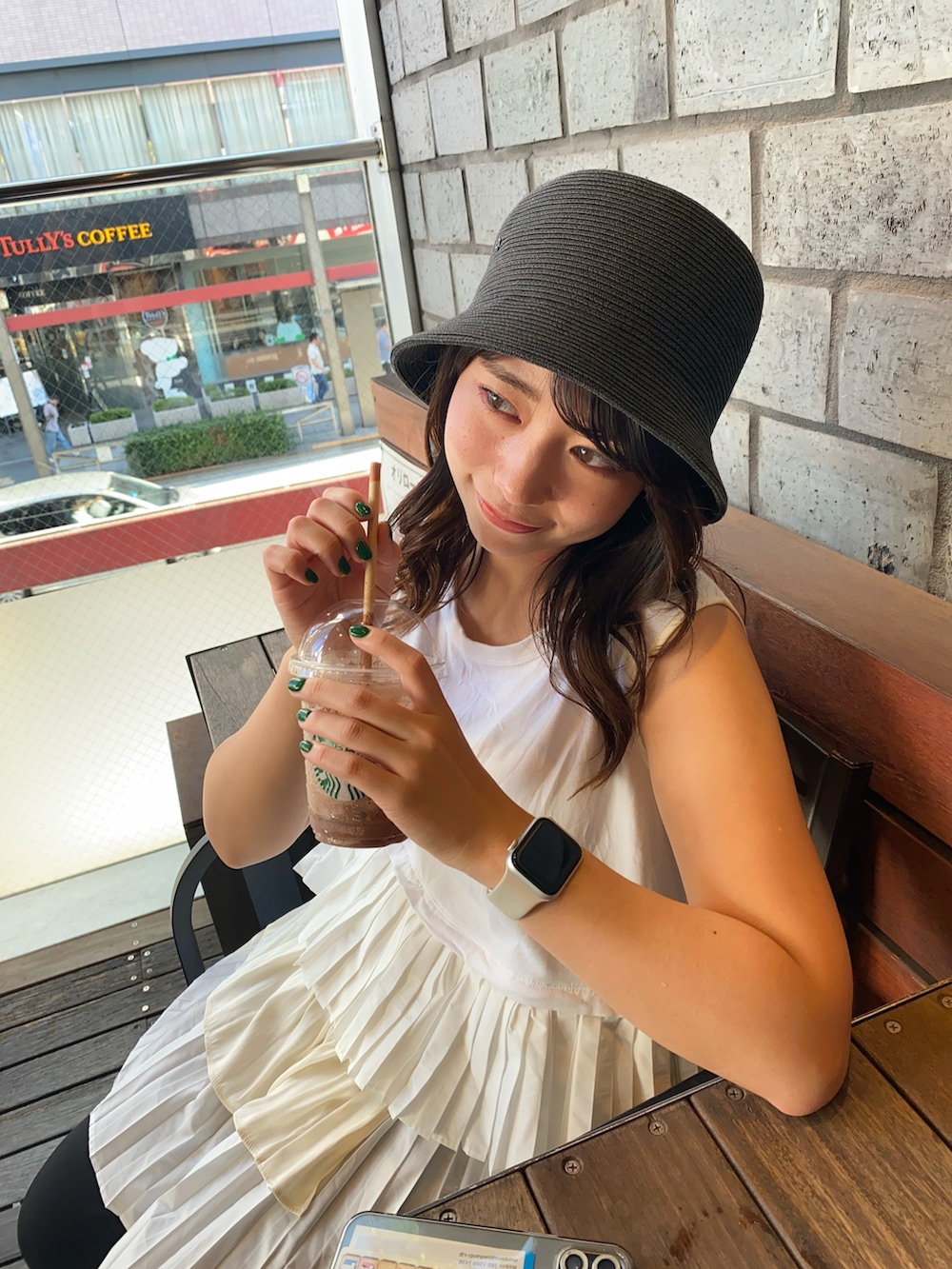「低身長、低身長コーデ、ランチコーデ、カフェコーデ、お出かけコーデ、夏コーデ、ぽっちゃりコーデ」｜「OVERRIDEのOVERRIDE WASHABLE BD BUCKET HAT SGP / オーバーライド（ハット、ブラック系）」を使った、ujnacocoさん（レディース・148cm）の夏コーディネートの2枚目の写真