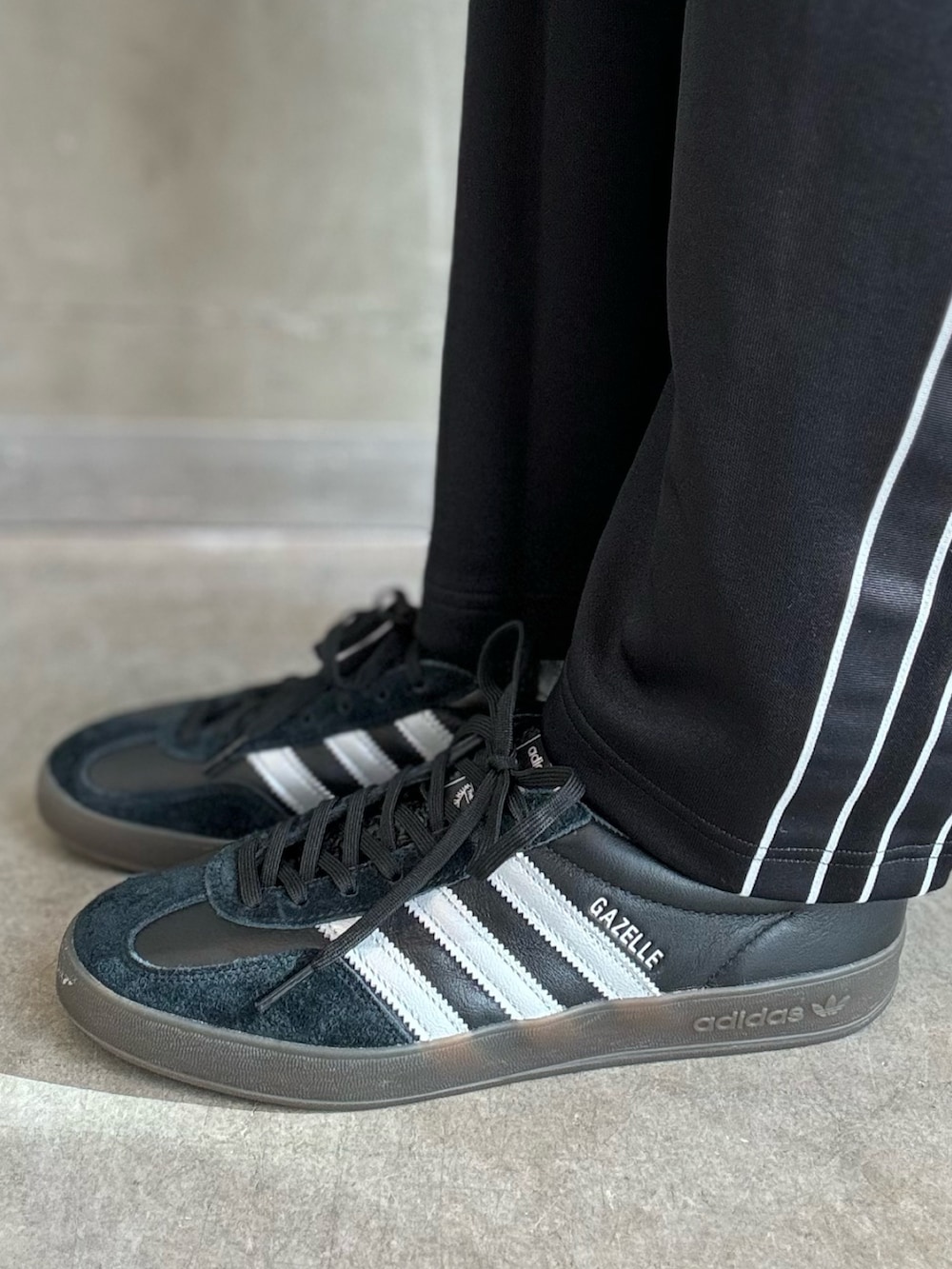 【新品タグ付き】アディダス　Q4　FS 上下　 adidas　originals adidas ナイロンジャケット Q4 FS トラックトップ / アディダス