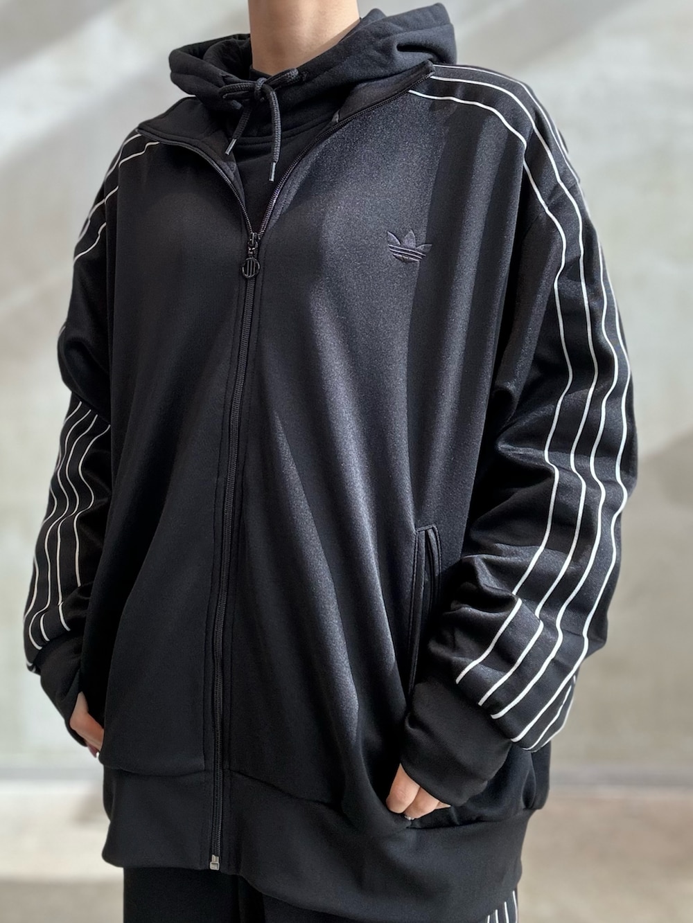 美品　adidas Q4 FS トラックトップ トラックパンツ　セットアップ セール】Q4 FS トラックトップ / アディダスオリジナルス adidas