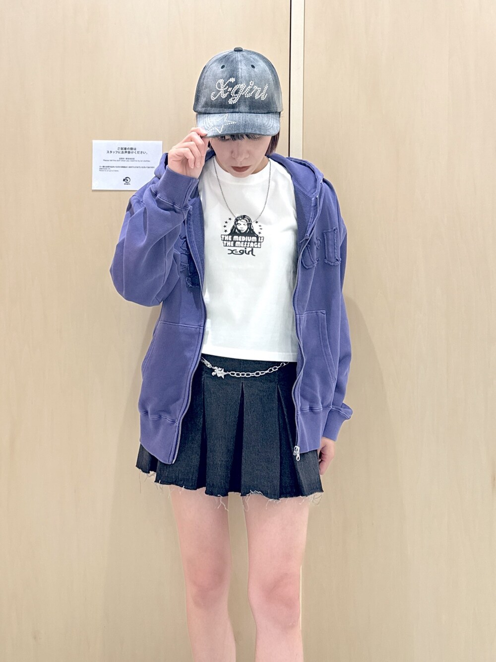 miku(X-girl福岡（ソラリアプラザ）)｜X-girlのTシャツ/カットソーを