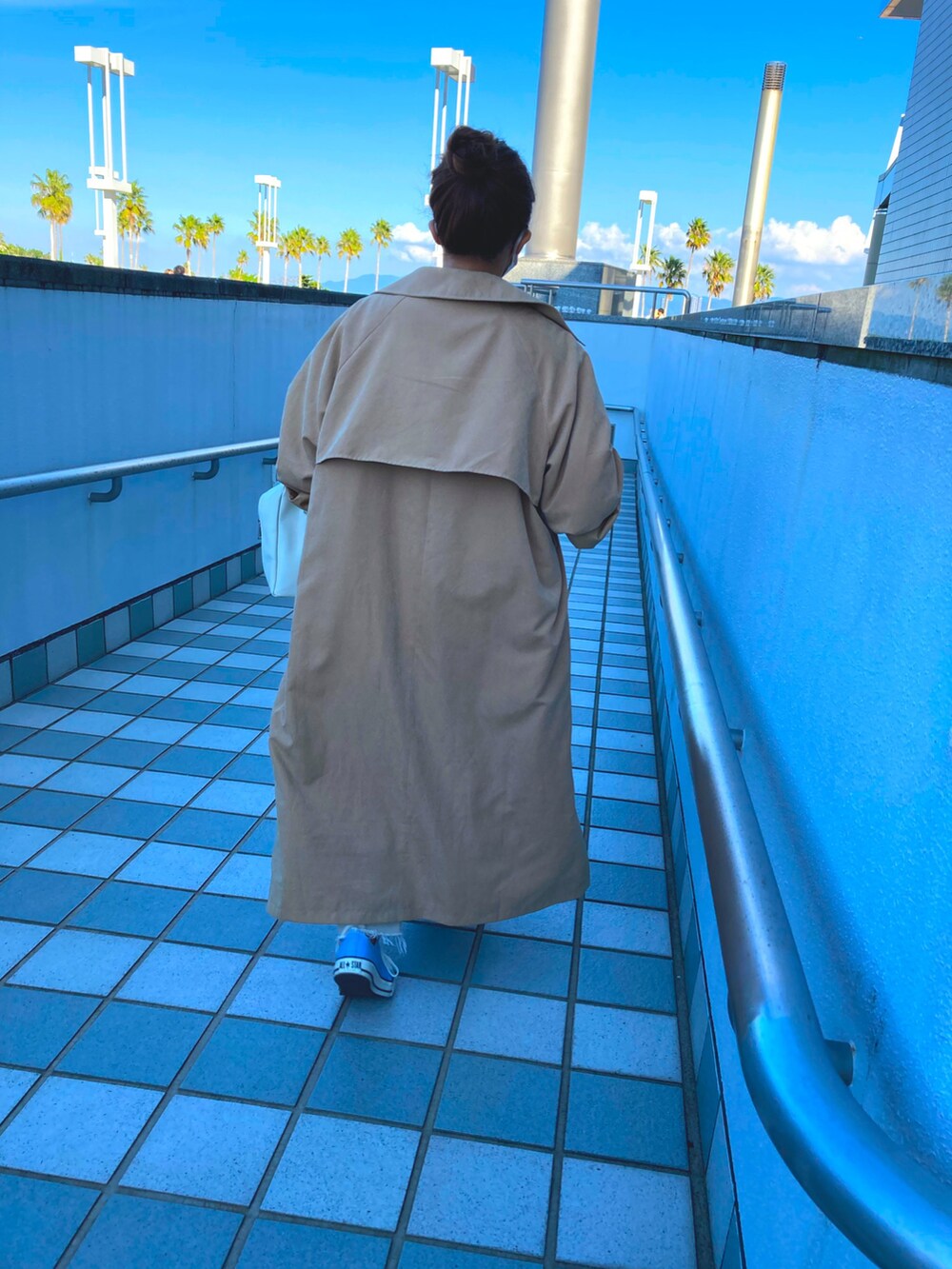「休日コーデ、お出かけコーデ、低身長女子、秋🍁コーデ、トレンチコート」｜「select MOCAのキャンディスリーブトレンチコート（トレンチコート、イエロー系）」を使った、ohanabouさん（レディース・154cm）の秋コーディネートの2枚目の写真