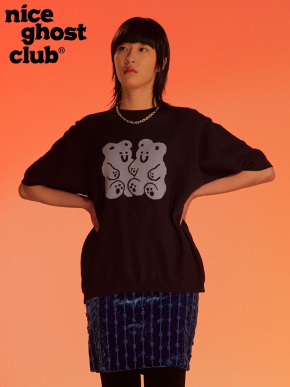 「韓国ファッション、韓国ブランド、ストリート、ストリートコーデ、niceghostclub、ニットコーデ、男女兼用、ユニセックス、韓国コーデ、古着MIX」｜「NICE GHOST CLUBのアイテム（ニット/セーター、ブルー系）」を使った、アインツさん（レディース・165cm）の春コーディネートの3枚目の写真