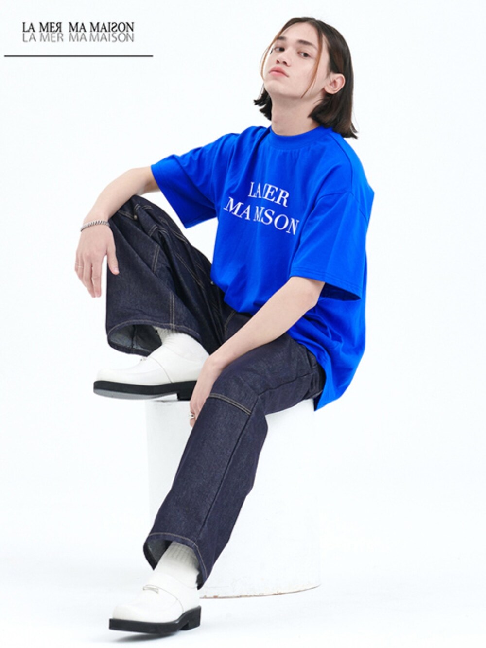 「韓国ファッション、韓国ブランド、日本未入荷、ストリートコーデ、ストリート、メンズライク、半袖Ｔシャツ、ロゴT、古着MIX、韓国コーデ」｜「LA MER MA MAISONのアイテム（Tシャツ/カットソー、ブルー系）」を使った、アインツさん（メンズ・182cm）の春コーディネートの5枚目の写真