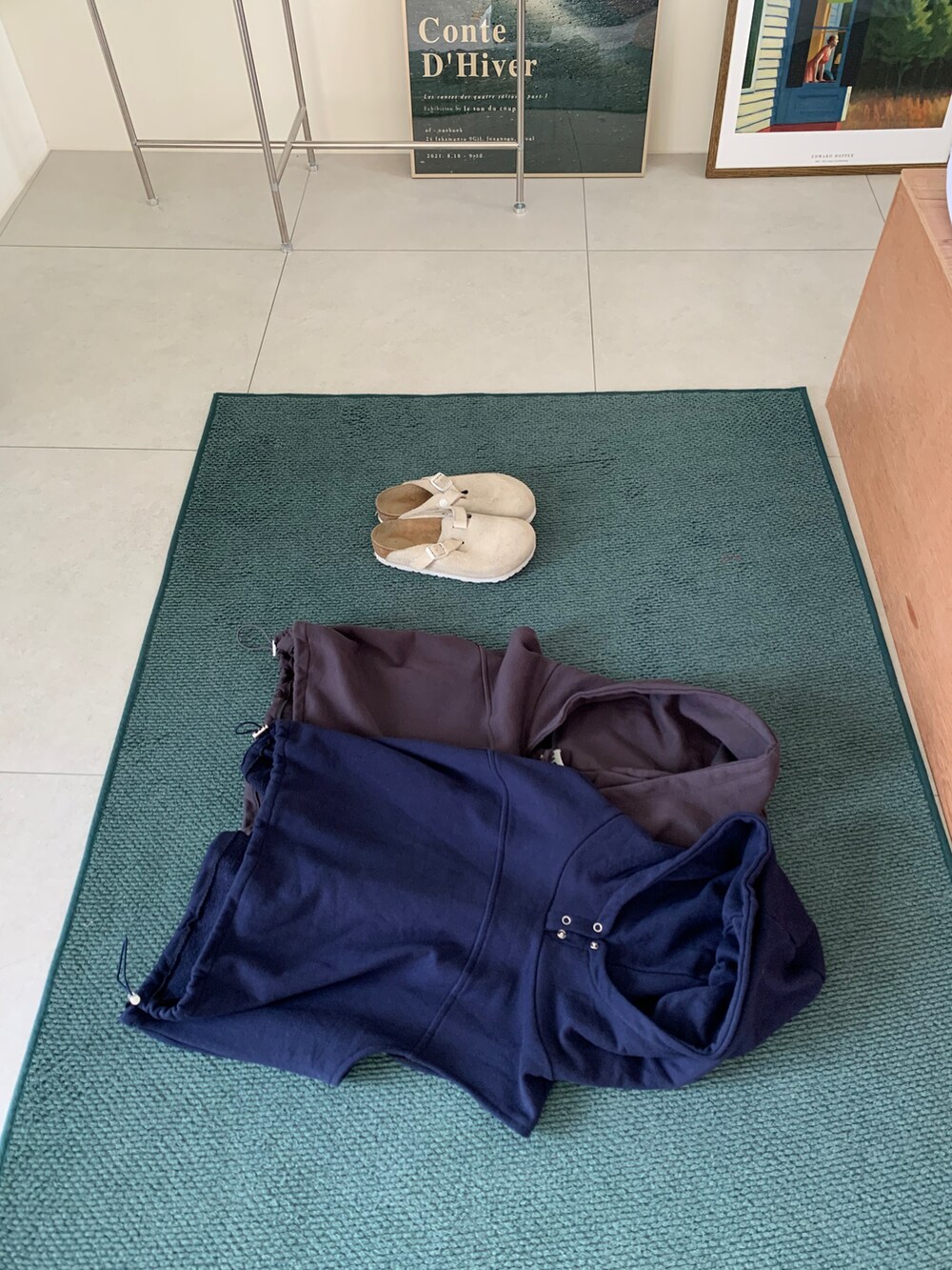 その他のその他トップスを着用したレディースの秋コーディネートの2枚目の写真