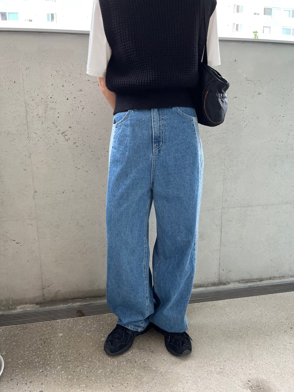 その他のニット/セーターを着用したレディースの夏コーディネートの3枚目の写真