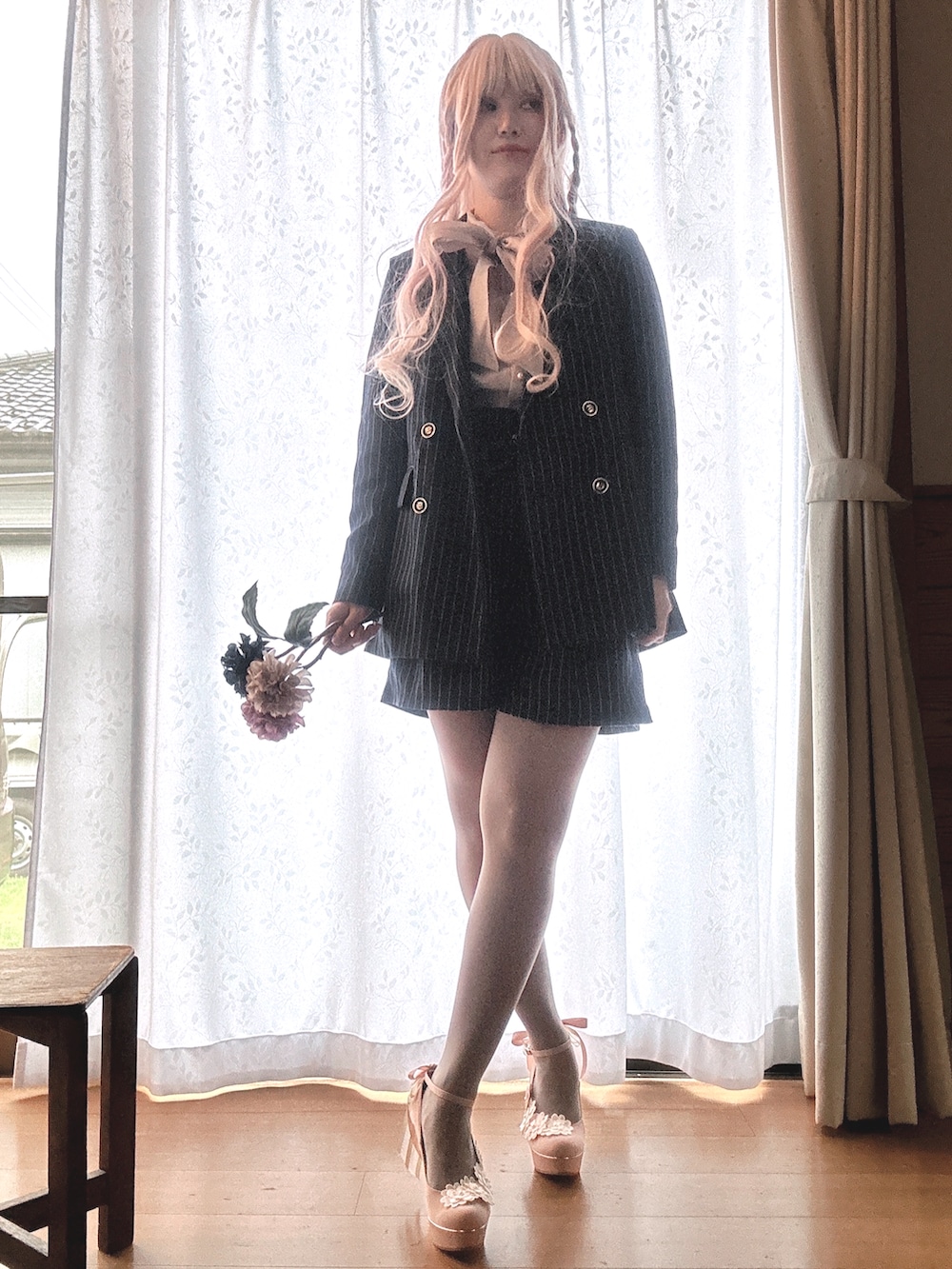 「パーティーコーデ、オトナガーリー、セクシーコーデ、かわいい」｜「dazzlinのアイテム（セットアップ、ブルー系）」を使った、すずらんさん（骨格ウェーブ・レディース・162cm）の秋コーディネートの2枚目の写真