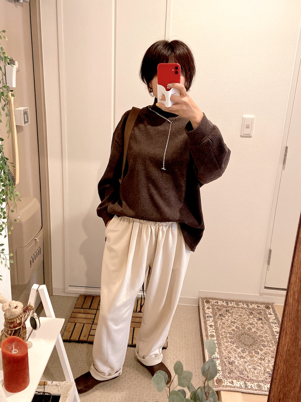 「秋のコーデ、秋色コーデ、プチプラコーデ、GU、UNIQLO、50代コーデ、骨格ナチュラル」｜「UNIQLOのアイテム（パンツ、ベージュ系）」を使った、maayastyleさん（レディース・163cm）の秋コーディネートの2枚目の写真