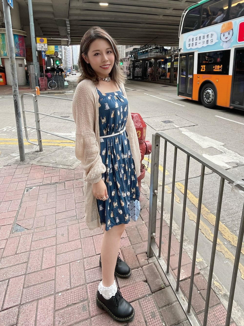 「初秋コーデ、休日スタイル」｜「UNIQLOのアイテム（ジャンパースカート、ブルー系）」を使った、ココ 💭さん（レディース・157cm）の冬コーディネートの2枚目の写真