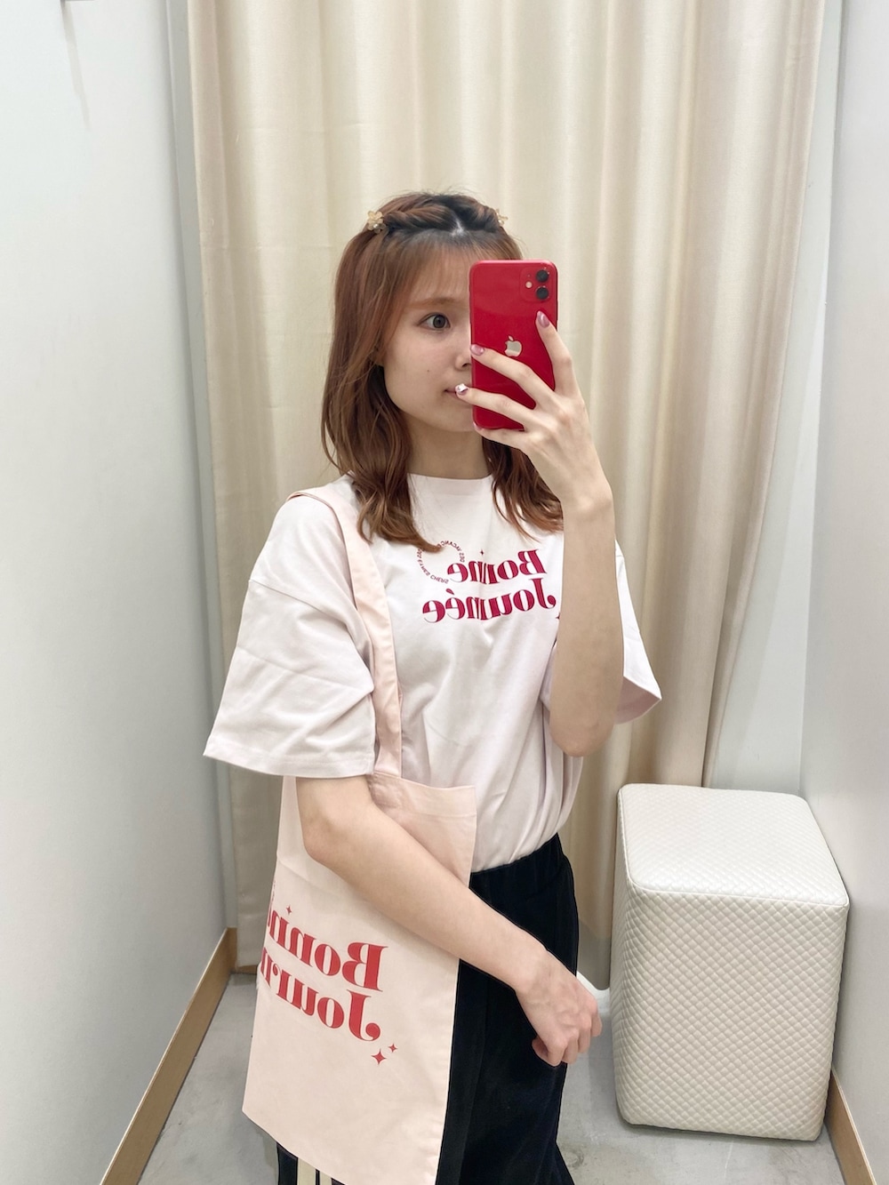 「ナイスクラップ、one after another NICE CLAUP、ootd、骨格ウェーブ、高身長女子、高身長コーデ、休日スタイル、パンツスタイル、カジュアル、カジュアルコーデ、ピンク、プチプラ、シンプル、シンプルコーデ、夏コーデ」｜「one after another NICE CLAUPのオーバーサイズアソートTシャツ（Tシャツ/カットソー、ピンク系）」を使った、moeさん（レディース・172cm）の夏コーディネートの5枚目の写真