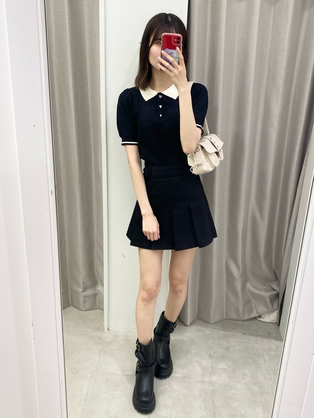 moeさんの「ハートボタンケーブルポロニット（one after another NICE CLAUP）」を使ったコーディネートの2枚目の写真