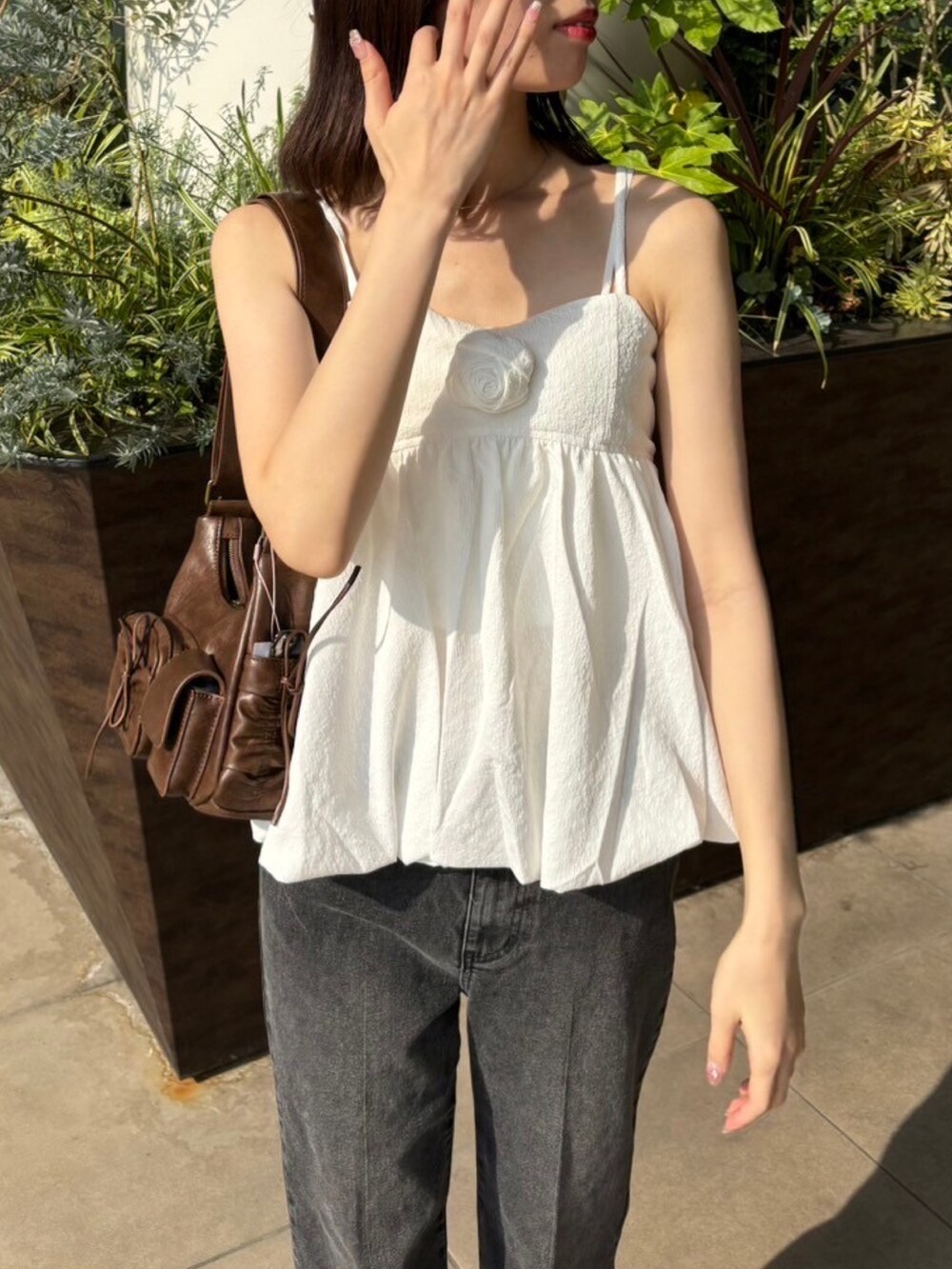 「ナイスクラップ、高身長、骨格ウェーブ、高身長女子、高身長コーデ、ootd、one after another NICE CLAUP、デニム、デニムパンツ、パンツスタイル、シンプルコーデ、お出かけコーデ、オトナカジュアル、おしゃれさんと繋がりたい、オトナ女子」｜「one after another NICE CLAUPのフレアデニムパンツ（デニムパンツ、グレー系）」を使った、moeさん（レディース・174cm）の冬コーディネートの4枚目の写真