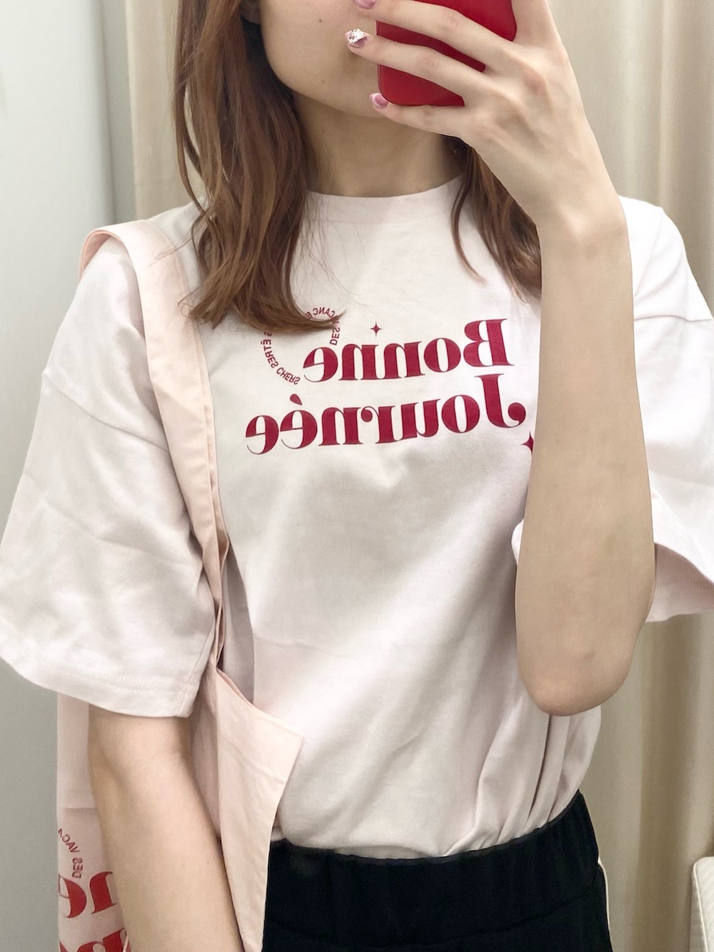 「ナイスクラップ、one after another NICE CLAUP、ootd、骨格ウェーブ、高身長女子、高身長コーデ、休日スタイル、パンツスタイル、カジュアル、カジュアルコーデ、ピンク、プチプラ、シンプル、シンプルコーデ、夏コーデ」｜「one after another NICE CLAUPのオーバーサイズアソートTシャツ（Tシャツ/カットソー、ピンク系）」を使った、moeさん（レディース・172cm）の夏コーディネートの6枚目の写真