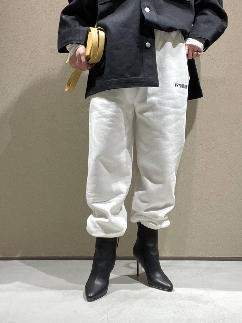 「トラッド、カジュアル、モード」｜「ChaosのChaos(カオス)/パティロングスリーブTシャツ（Tシャツ/カットソー、ホワイト系）」を使った、FUMIさん（レディース・162cm）の冬コーディネートの7枚目の写真