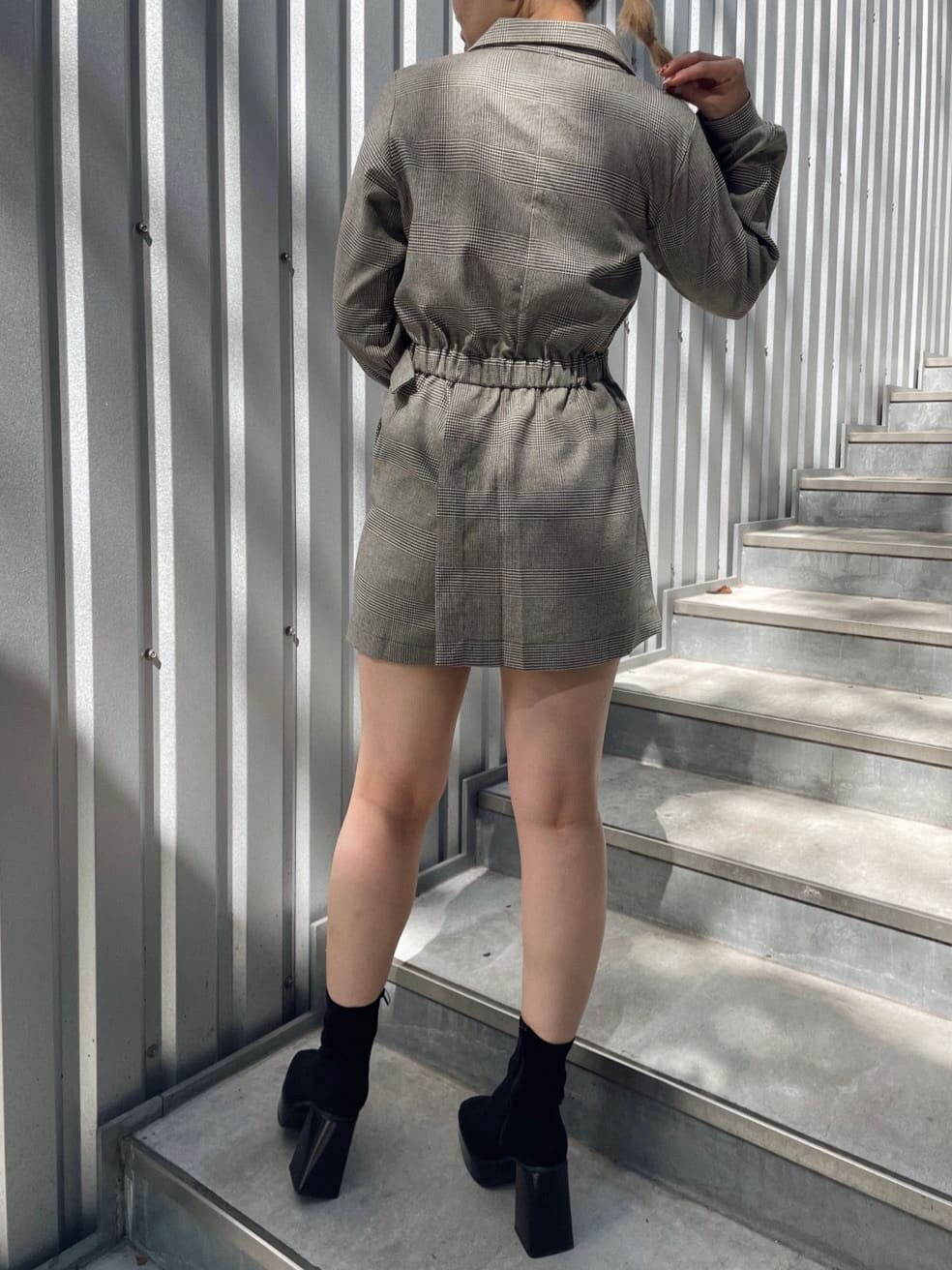 「162cm、選抜１、コンビネゾン、厚底ブーツ、EVRIS、オールインワン、きれいめコーデ、秋コーデ、秋服」｜「EVRISのスリムチャンキーブーツ（ブーツ、その他）」を使った、YUUKA さん（レディース・162cm）の秋コーディネートの6枚目の写真