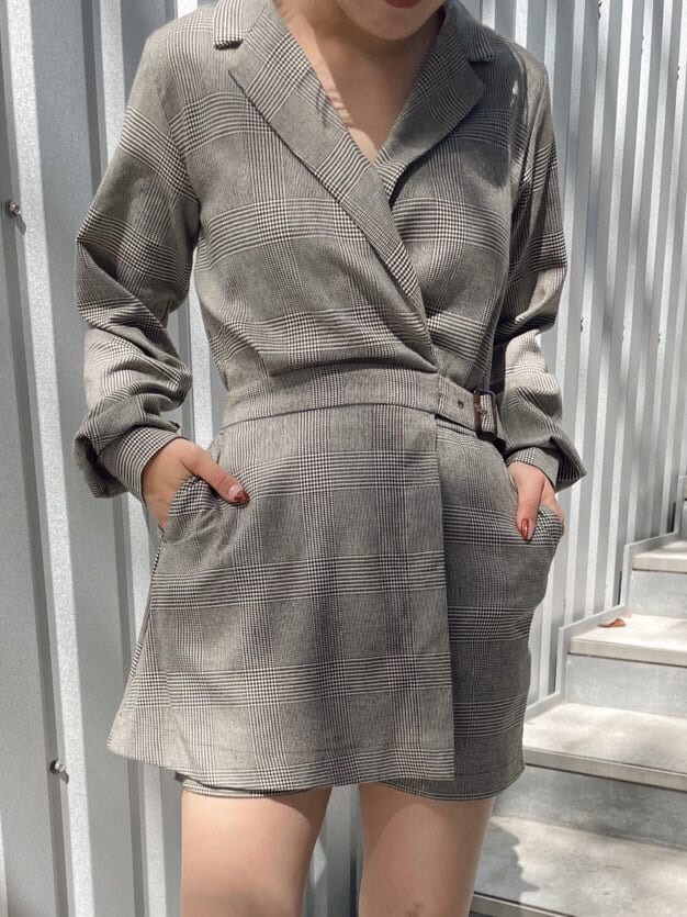 「162cm、選抜１、コンビネゾン、厚底ブーツ、EVRIS、オールインワン、きれいめコーデ、秋コーデ、秋服」｜「EVRISのスリムチャンキーブーツ（ブーツ、その他）」を使った、YUUKA さん（レディース・162cm）の秋コーディネートの4枚目の写真