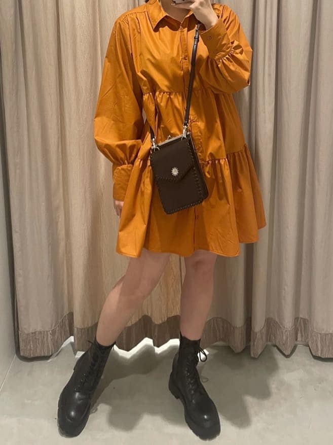 「EVRISのステッチショルダーバッグ（ショルダーバッグ、ブラック系）」を使った、YUUKA さん（レディース・162cm）の冬コーディネートの2枚目の写真