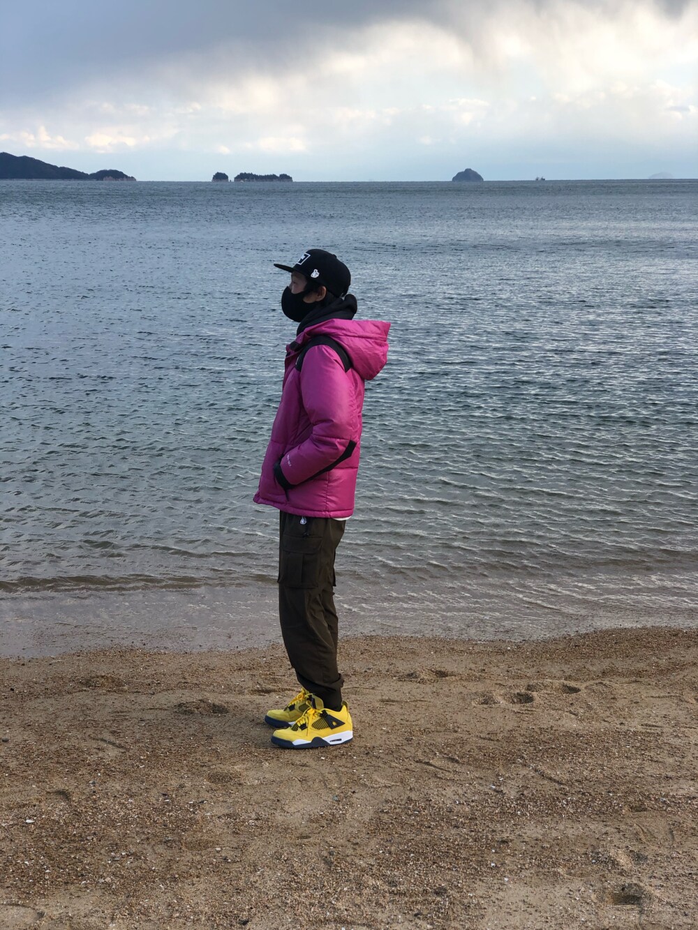 「尾道、瀬戸田、海、寒い」｜「FR2のアイテム（カーゴパンツ、その他）」を使った、s0325noguchiさん（メンズ・170cm）の冬コーディネートの2枚目の写真